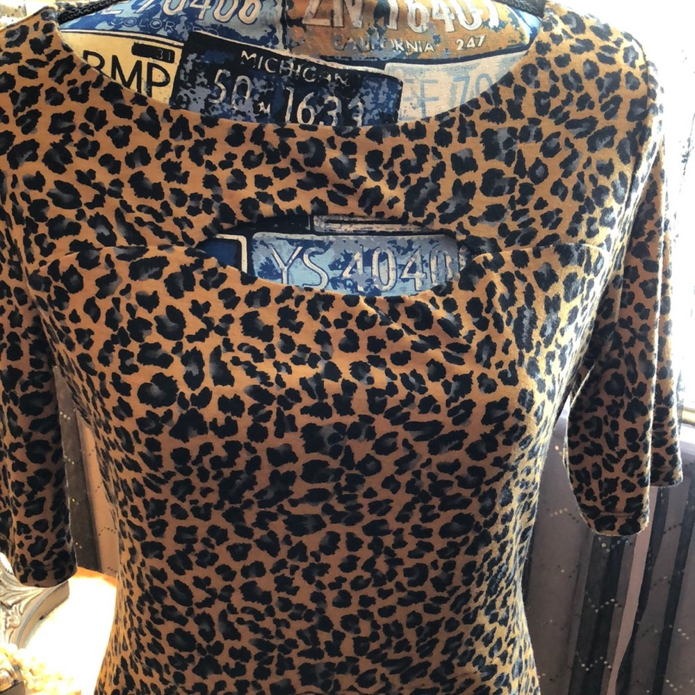Dress - Picture 2 of 6